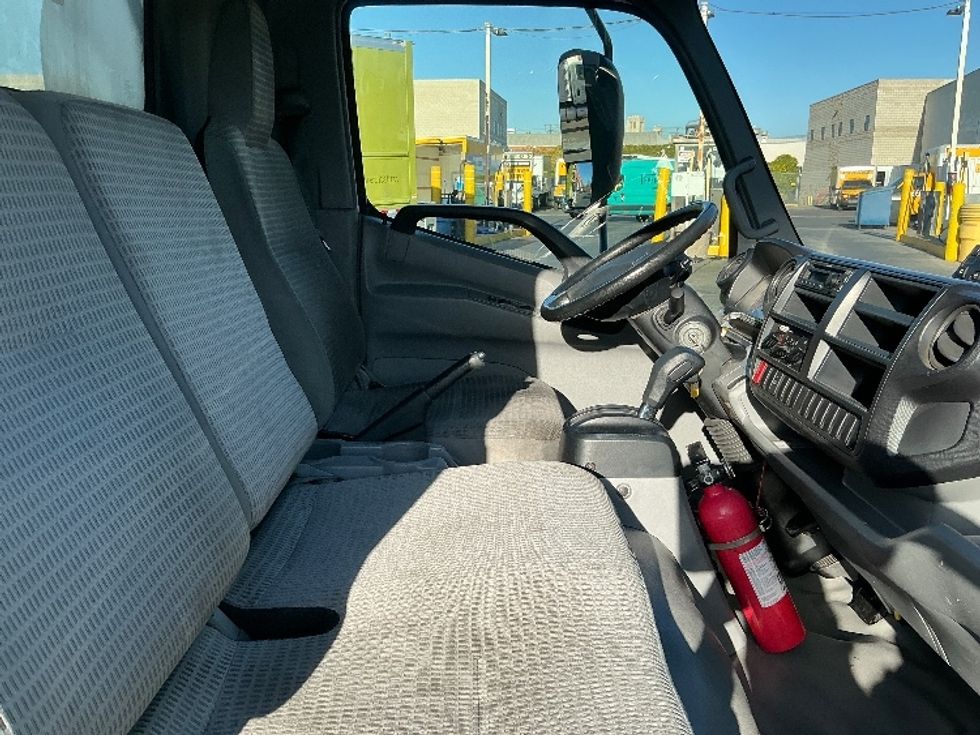 Refrigerated Truck-Light and Medium Duty Trucks-Hino-2018-195-Los Angeles-CA-198,362\n\t\tmiles-$ 38,500 - Image 22