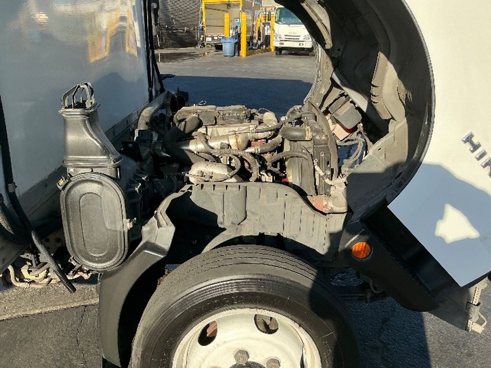 Refrigerated Truck-Light and Medium Duty Trucks-Hino-2018-195-Los Angeles-CA-198,362\n\t\tmiles-$ 38,500 - Image 23