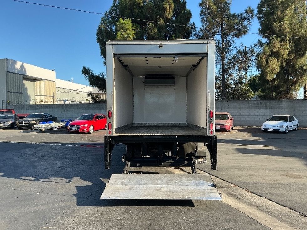 Refrigerated Truck-Light and Medium Duty Trucks-Hino-2018-195-Los Angeles-CA-198,362\n\t\tmiles-$ 38,500 - Image 9