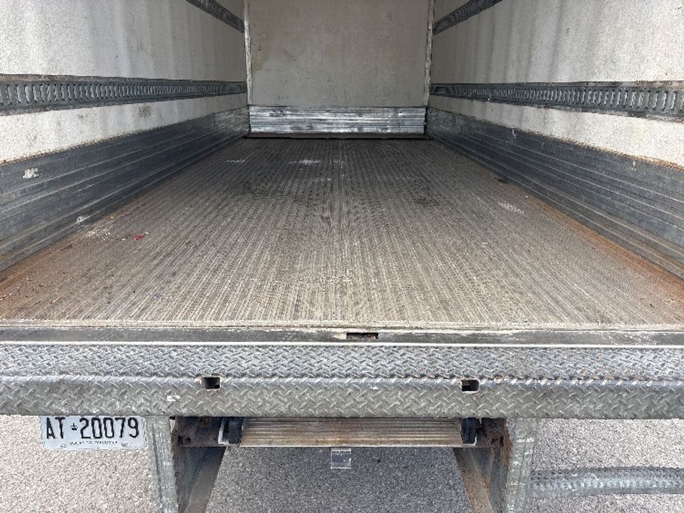 Refrigerated Truck-Light and Medium Duty Trucks-Hino-2018-195-Ottawa-ON-223,625\n\t\tkm-$ 62,750 - Image 10