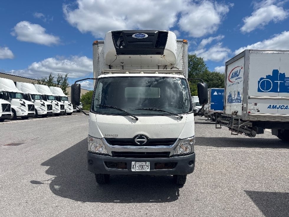 Refrigerated Truck-Light and Medium Duty Trucks-Hino-2018-195-Ottawa-ON-223,625\n\t\tkm-$ 62,750 - Image 2