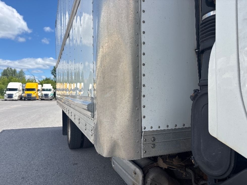 Refrigerated Truck-Light and Medium Duty Trucks-Hino-2018-195-Ottawa-ON-223,625\n\t\tkm-$ 62,750 - Image 25