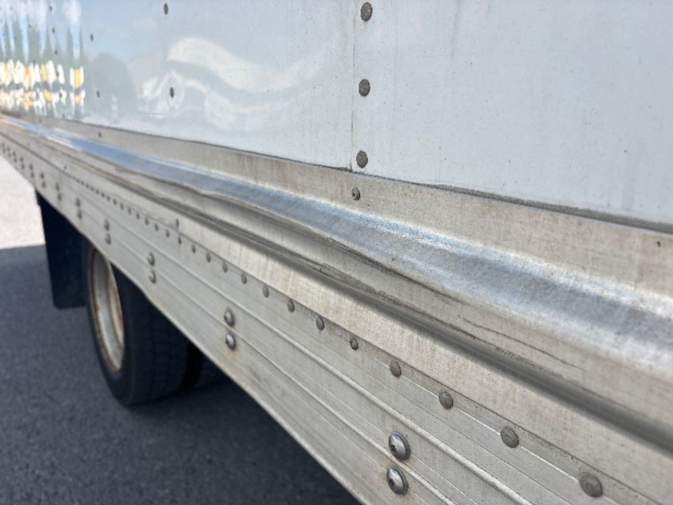 Refrigerated Truck-Light and Medium Duty Trucks-Hino-2018-195-Ottawa-ON-223,625\n\t\tkm-$ 62,750 - Image 26