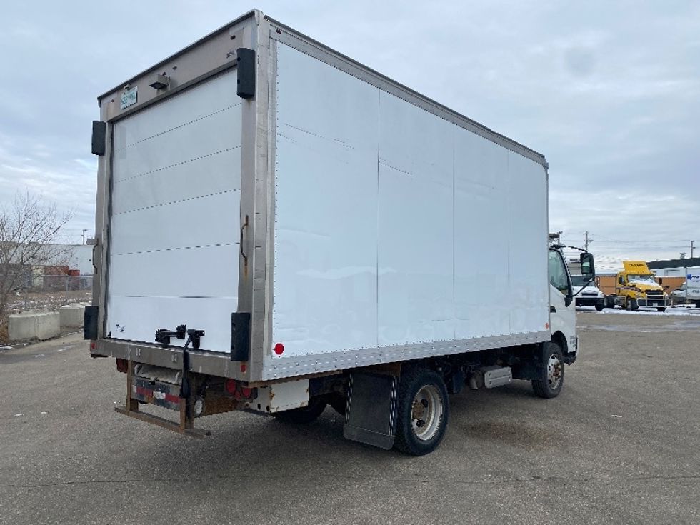 Refrigerated Truck-Light and Medium Duty Trucks-Hino-2018-195-Saskatoon-SK-131,450\n\t\tkm-$ 68,250 - Image 13