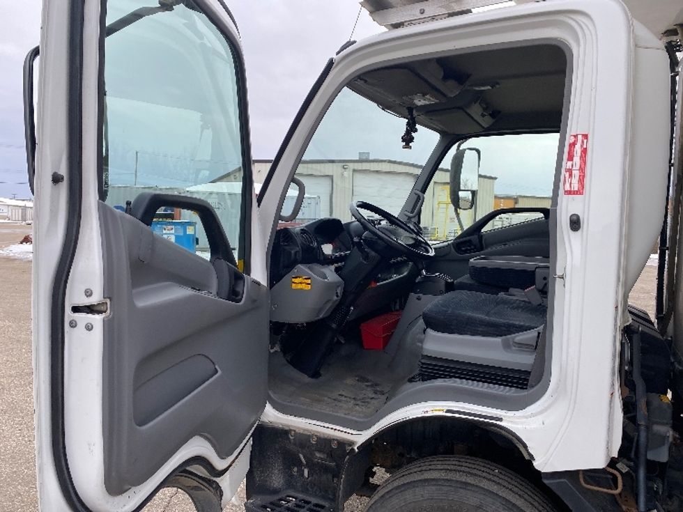 Refrigerated Truck-Light and Medium Duty Trucks-Hino-2018-195-Saskatoon-SK-131,450\n\t\tkm-$ 68,250 - Image 16