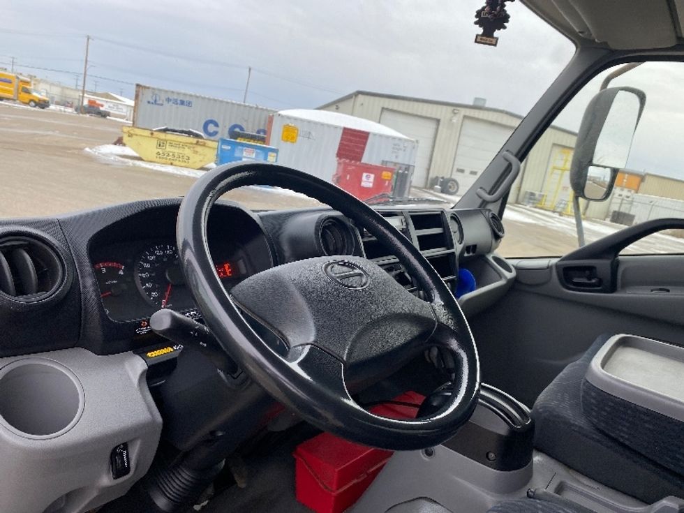 Refrigerated Truck-Light and Medium Duty Trucks-Hino-2018-195-Saskatoon-SK-131,450\n\t\tkm-$ 68,250 - Image 17