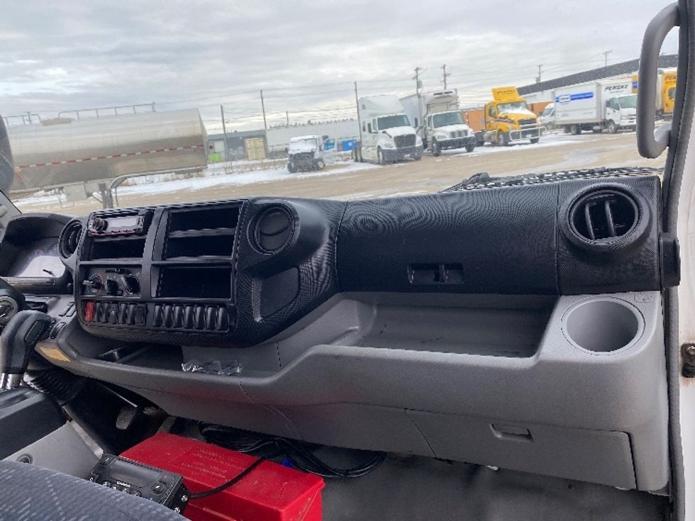 Refrigerated Truck-Light and Medium Duty Trucks-Hino-2018-195-Saskatoon-SK-131,450\n\t\tkm-$ 68,250 - Image 21