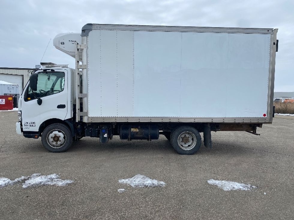 Refrigerated Truck-Light and Medium Duty Trucks-Hino-2018-195-Saskatoon-SK-131,450\n\t\tkm-$ 68,250 - Image 4