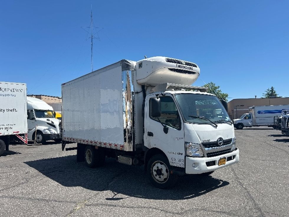 Refrigerated Truck-Light and Medium Duty Trucks-Hino-2018-195-West Babylon-NY-119,100\n\t\tmiles-$ 46,750 - Image 1