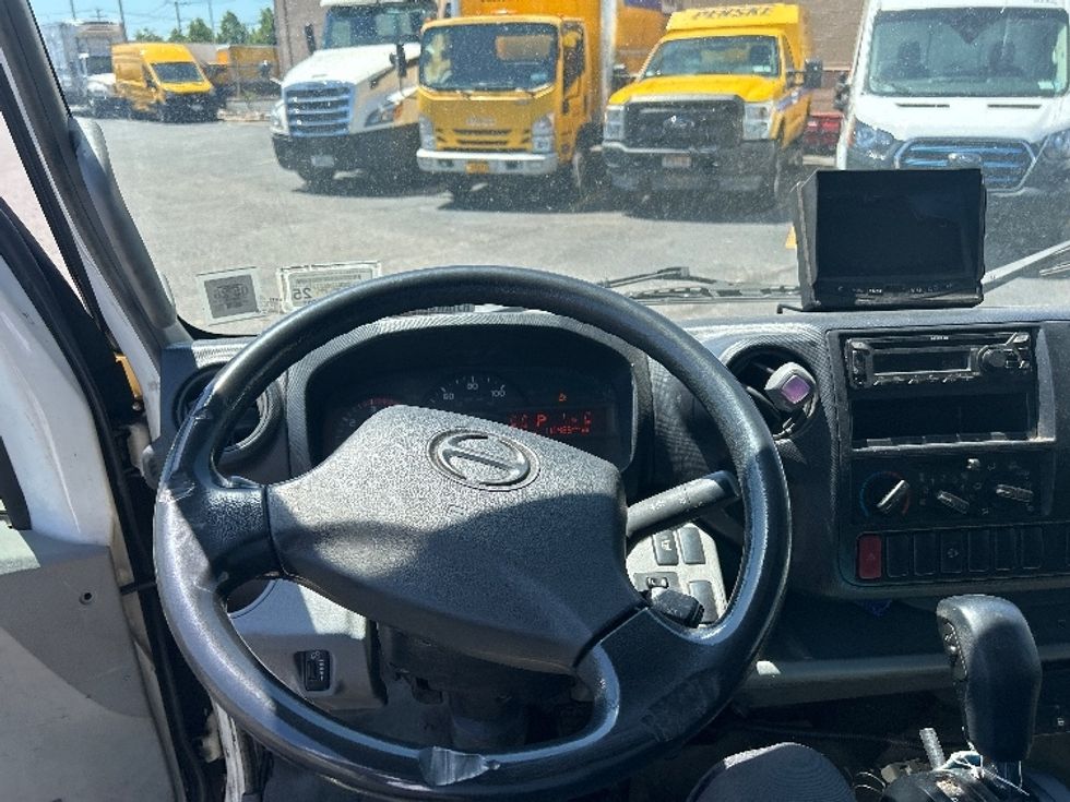 Refrigerated Truck-Light and Medium Duty Trucks-Hino-2018-195-West Babylon-NY-119,100\n\t\tmiles-$ 46,750 - Image 17