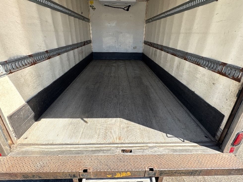 Refrigerated Truck-Light and Medium Duty Trucks-Hino-2018-195-West Sacramento-CA-119,878\n\t\tmiles-$ 36,500 - Image 10