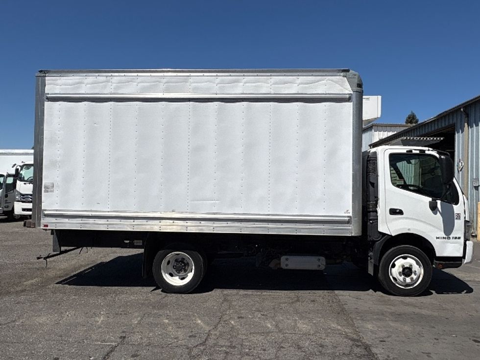 Refrigerated Truck-Light and Medium Duty Trucks-Hino-2018-195-West Sacramento-CA-119,878\n\t\tmiles-$ 36,500 - Image 15