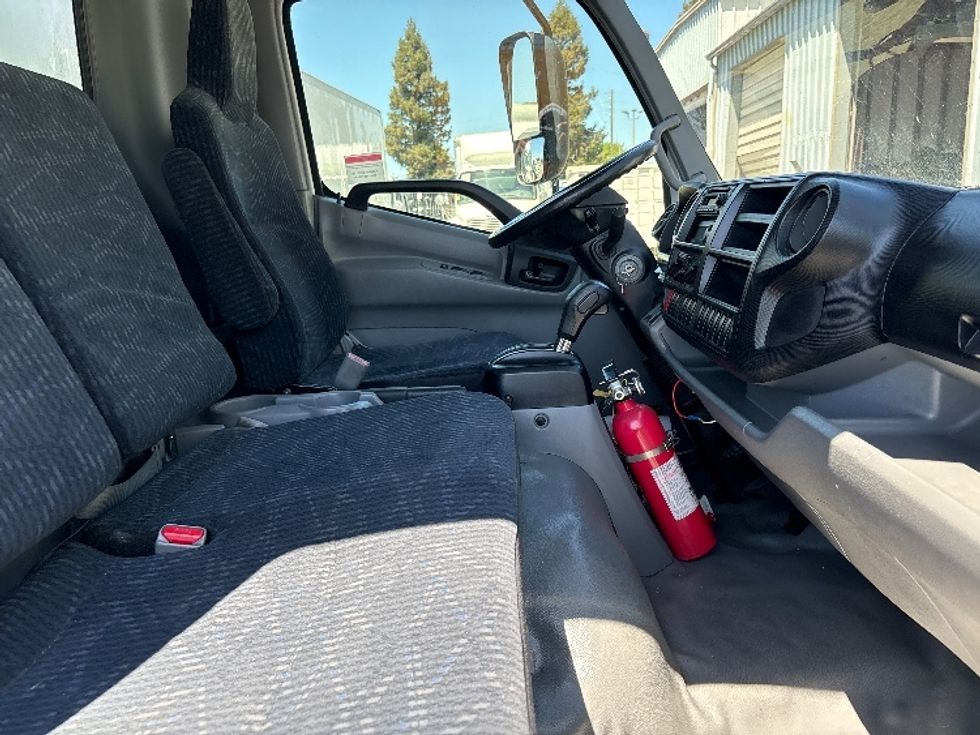 Refrigerated Truck-Light and Medium Duty Trucks-Hino-2018-195-West Sacramento-CA-119,878\n\t\tmiles-$ 36,500 - Image 22