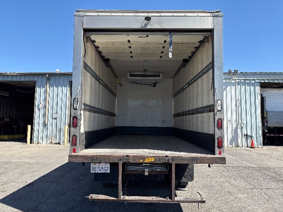 Refrigerated Truck-Light and Medium Duty Trucks-Hino-2018-195-West Sacramento-CA-119,878\n\t\tmiles-$ 36,500 - Image 8