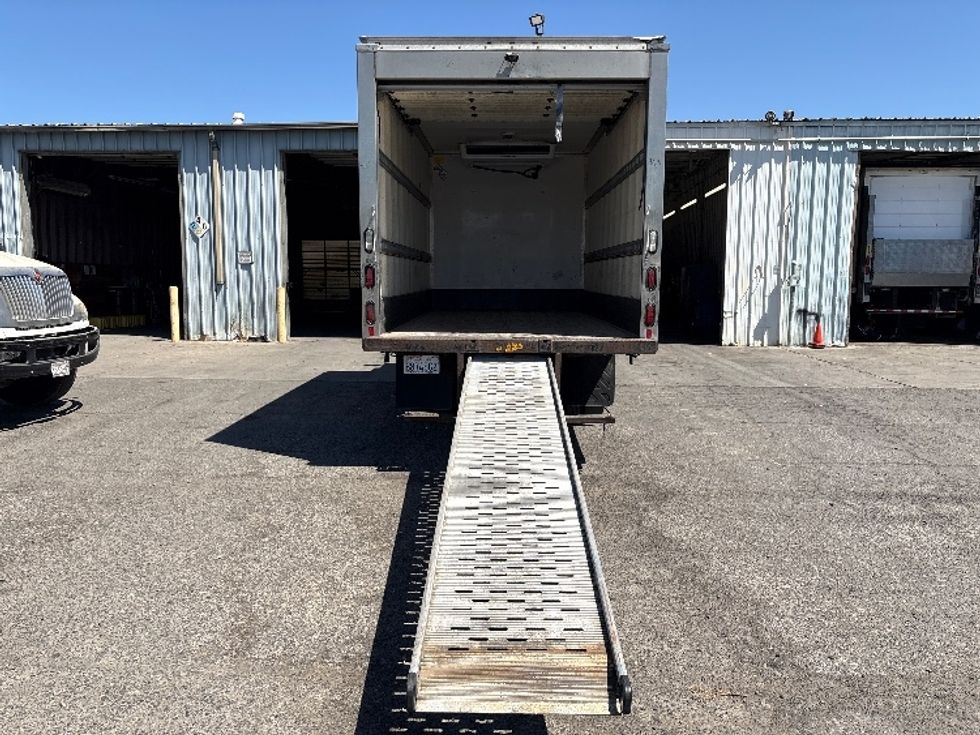 Refrigerated Truck-Light and Medium Duty Trucks-Hino-2018-195-West Sacramento-CA-119,878\n\t\tmiles-$ 36,500 - Image 9