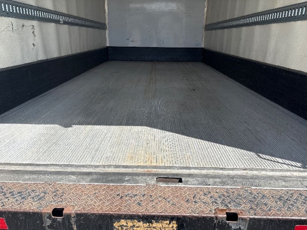 Refrigerated Truck-Light and Medium Duty Trucks-Hino-2018-195-West Sacramento-CA-145,282\n\t\tmiles-$ 37,500 - Image 10