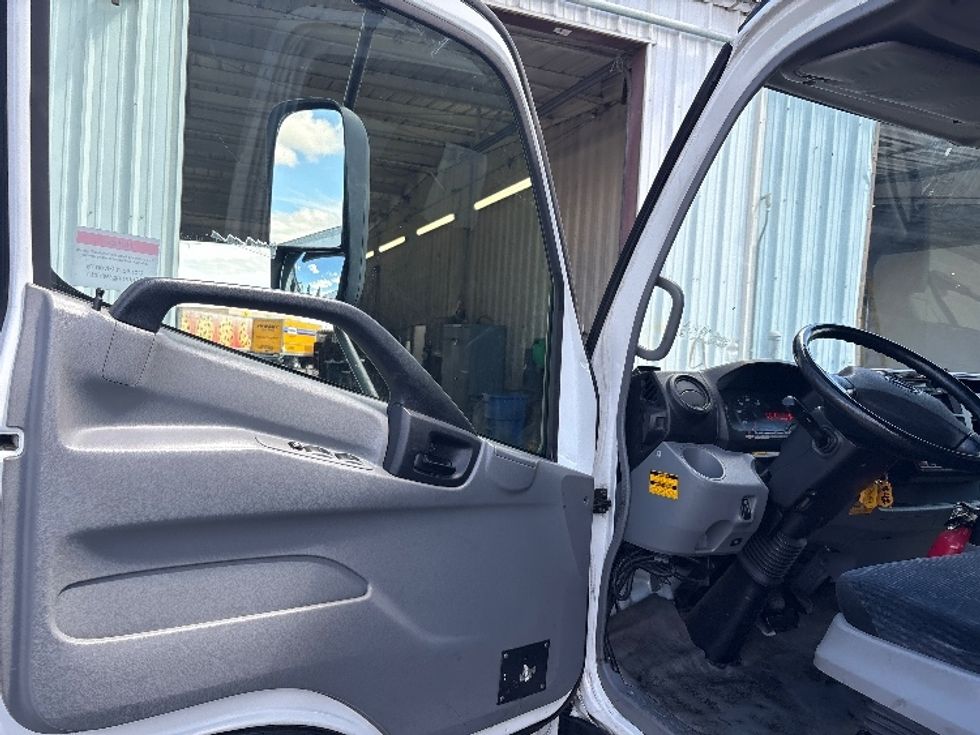 Refrigerated Truck-Light and Medium Duty Trucks-Hino-2018-195-West Sacramento-CA-145,282\n\t\tmiles-$ 37,500 - Image 16