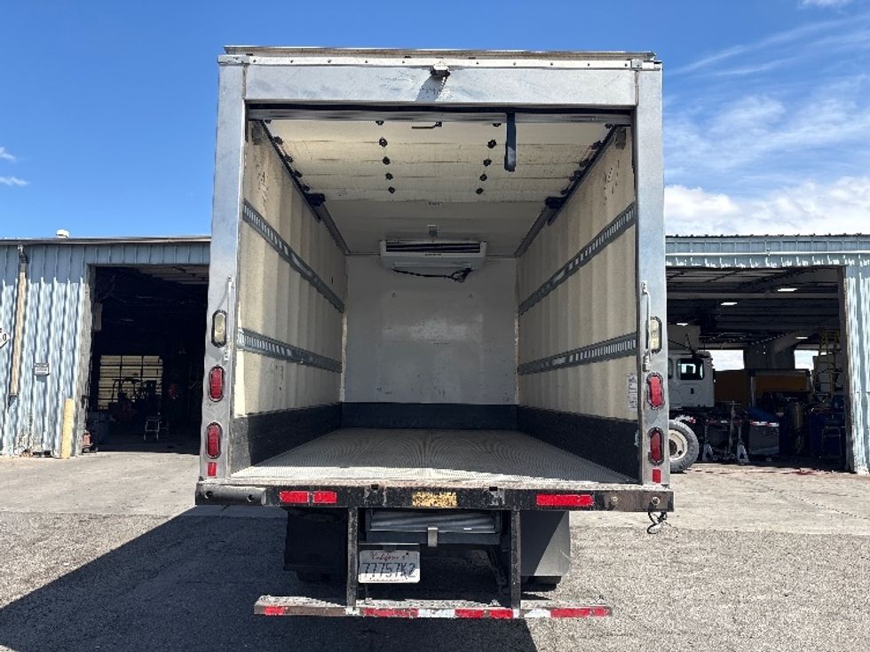 Refrigerated Truck-Light and Medium Duty Trucks-Hino-2018-195-West Sacramento-CA-145,282\n\t\tmiles-$ 37,500 - Image 8
