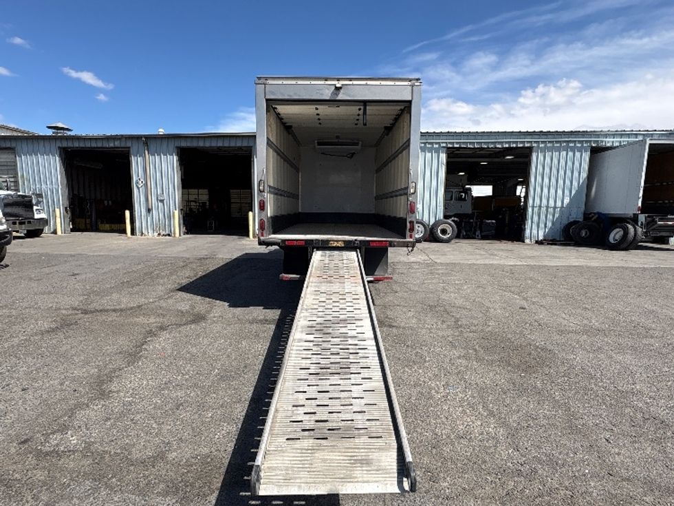 Refrigerated Truck-Light and Medium Duty Trucks-Hino-2018-195-West Sacramento-CA-145,282\n\t\tmiles-$ 37,500 - Image 9