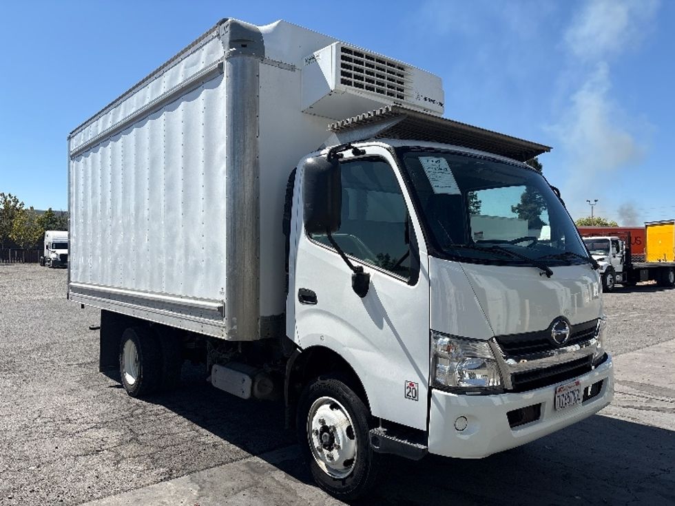 Refrigerated Truck-Light and Medium Duty Trucks-Hino-2018-195-West Sacramento-CA-203,664\n\t\tmiles-$ 26,250 - Image 1