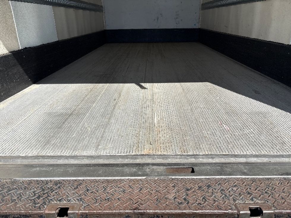 Refrigerated Truck-Light and Medium Duty Trucks-Hino-2018-195-West Sacramento-CA-203,664\n\t\tmiles-$ 26,250 - Image 10