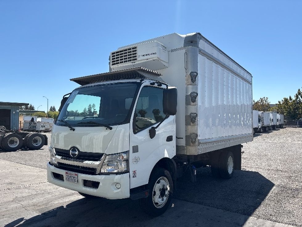Refrigerated Truck-Light and Medium Duty Trucks-Hino-2018-195-West Sacramento-CA-203,664\n\t\tmiles-$ 26,250 - Image 3