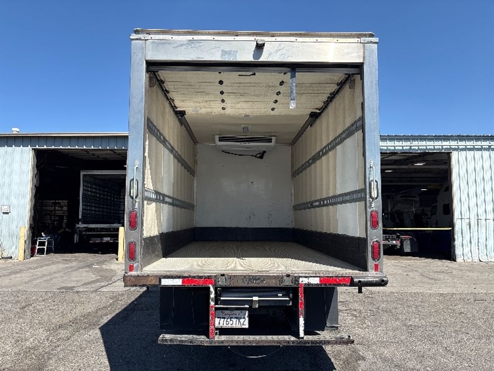 Refrigerated Truck-Light and Medium Duty Trucks-Hino-2018-195-West Sacramento-CA-203,664\n\t\tmiles-$ 26,250 - Image 8
