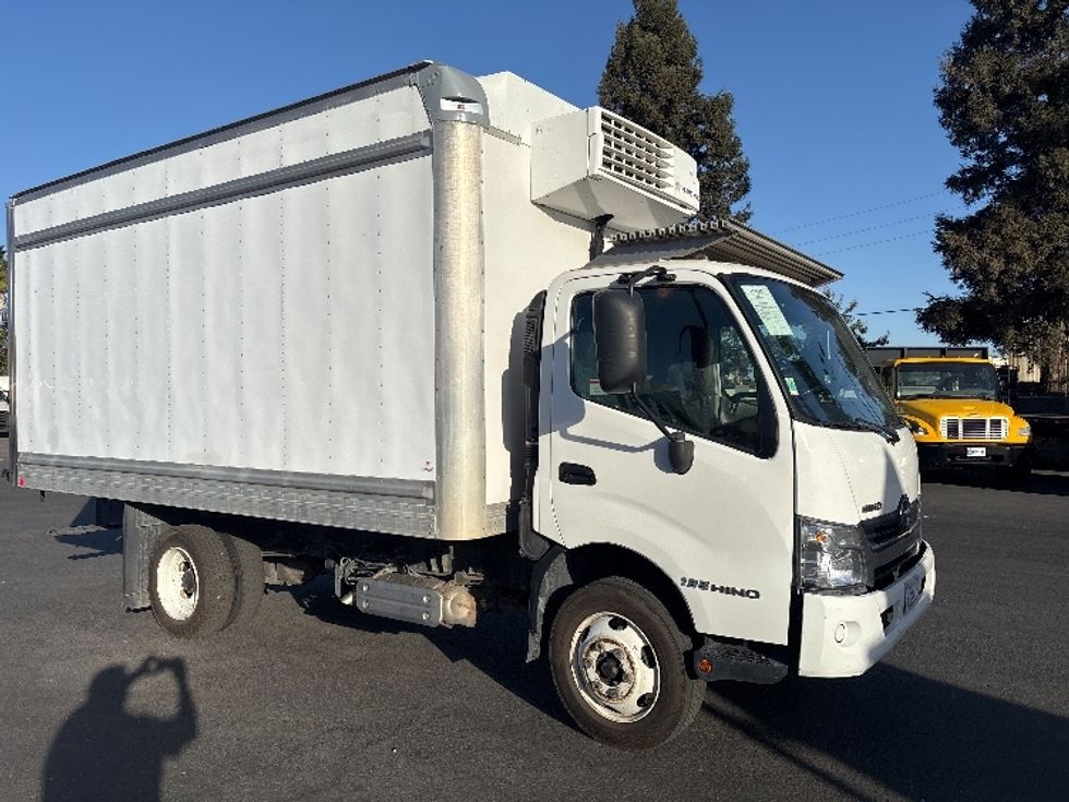 Refrigerated Truck-Light and Medium Duty Trucks-Hino-2018-195-West Sacramento-CA-212,183\n\t\tmiles-$ 29,500 - Image 1
