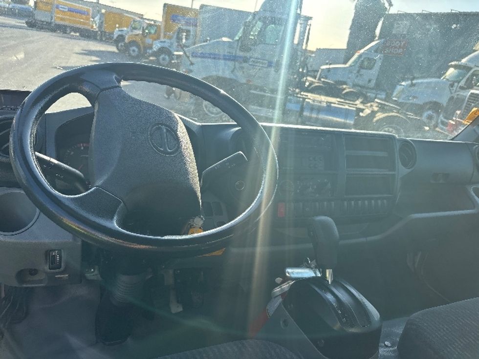 Refrigerated Truck-Light and Medium Duty Trucks-Hino-2018-195-West Sacramento-CA-212,183\n\t\tmiles-$ 29,500 - Image 18