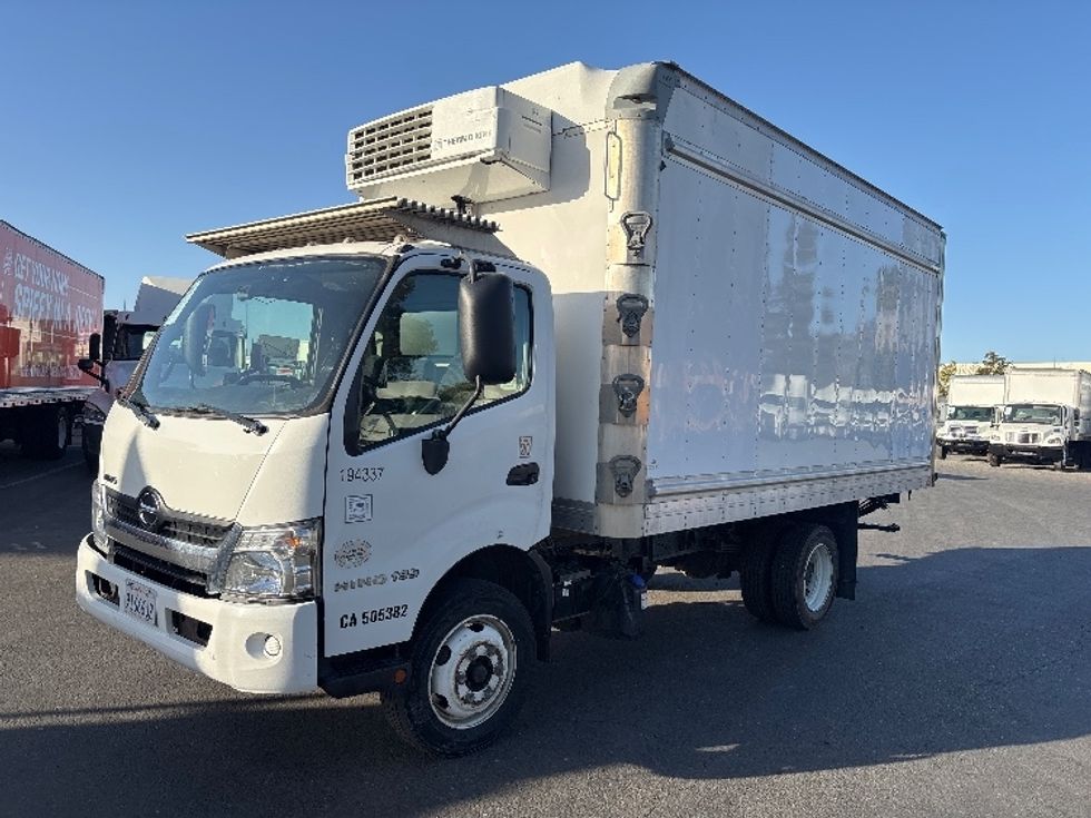 Refrigerated Truck-Light and Medium Duty Trucks-Hino-2018-195-West Sacramento-CA-212,183\n\t\tmiles-$ 29,500 - Image 3