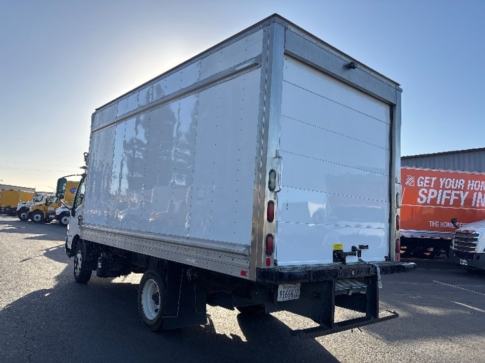 Refrigerated Truck-Light and Medium Duty Trucks-Hino-2018-195-West Sacramento-CA-212,183\n\t\tmiles-$ 29,500 - Image 6