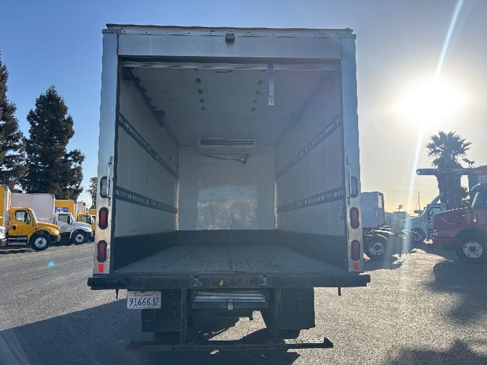 Refrigerated Truck-Light and Medium Duty Trucks-Hino-2018-195-West Sacramento-CA-212,183\n\t\tmiles-$ 29,500 - Image 9