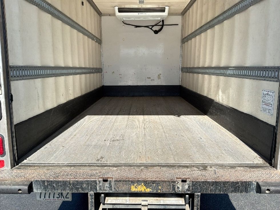 Refrigerated Truck-Light and Medium Duty Trucks-Hino-2018-195-West Sacramento-CA-303,971\n\t\tmiles-$ 21,250 - Image 10
