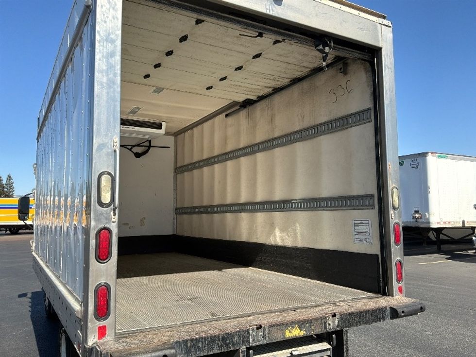 Refrigerated Truck-Light and Medium Duty Trucks-Hino-2018-195-West Sacramento-CA-303,971\n\t\tmiles-$ 21,250 - Image 12