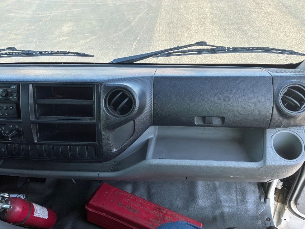 Refrigerated Truck-Light and Medium Duty Trucks-Hino-2018-195-West Sacramento-CA-303,971\n\t\tmiles-$ 21,250 - Image 21