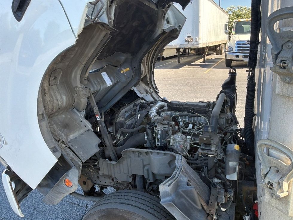 Refrigerated Truck-Light and Medium Duty Trucks-Hino-2018-195-West Sacramento-CA-303,971\n\t\tmiles-$ 21,250 - Image 24