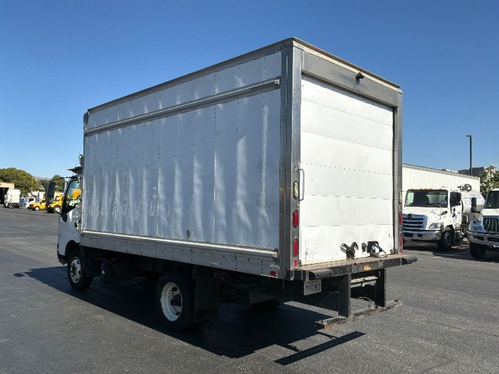 Refrigerated Truck-Light and Medium Duty Trucks-Hino-2018-195-West Sacramento-CA-303,971\n\t\tmiles-$ 21,250 - Image 6