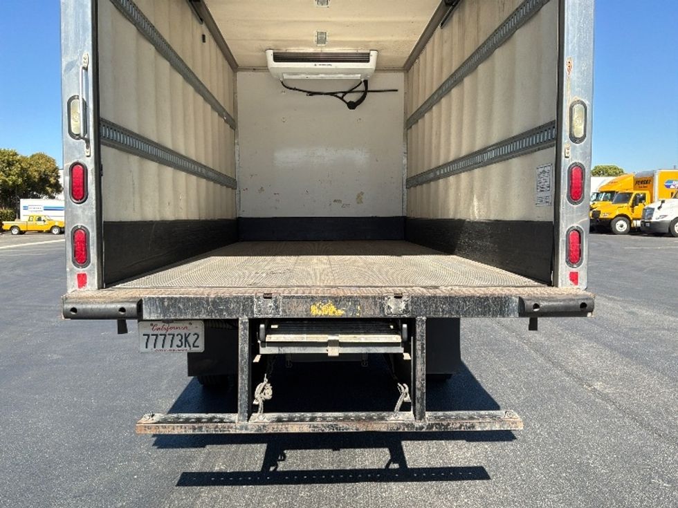 Refrigerated Truck-Light and Medium Duty Trucks-Hino-2018-195-West Sacramento-CA-303,971\n\t\tmiles-$ 21,250 - Image 9