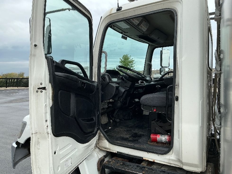Refrigerated Truck-Light and Medium Duty Trucks-Hino-2018-258LP-Stoney Creek-ON-308,066\n\t\tkm-$ 67,250 - Image 16