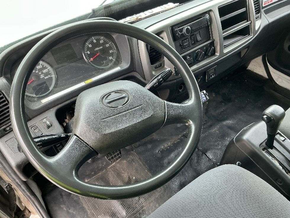 Refrigerated Truck-Light and Medium Duty Trucks-Hino-2018-258LP-Stoney Creek-ON-308,066\n\t\tkm-$ 67,250 - Image 17