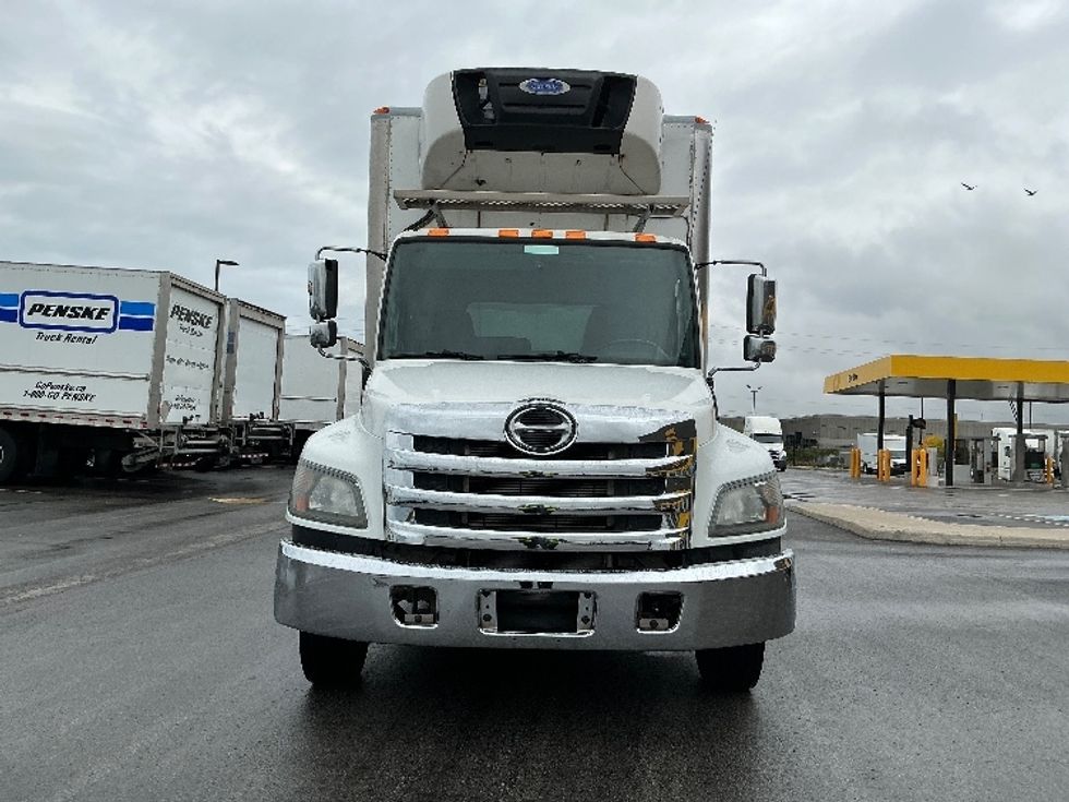 Refrigerated Truck-Light and Medium Duty Trucks-Hino-2018-258LP-Stoney Creek-ON-308,066\n\t\tkm-$ 67,250 - Image 2