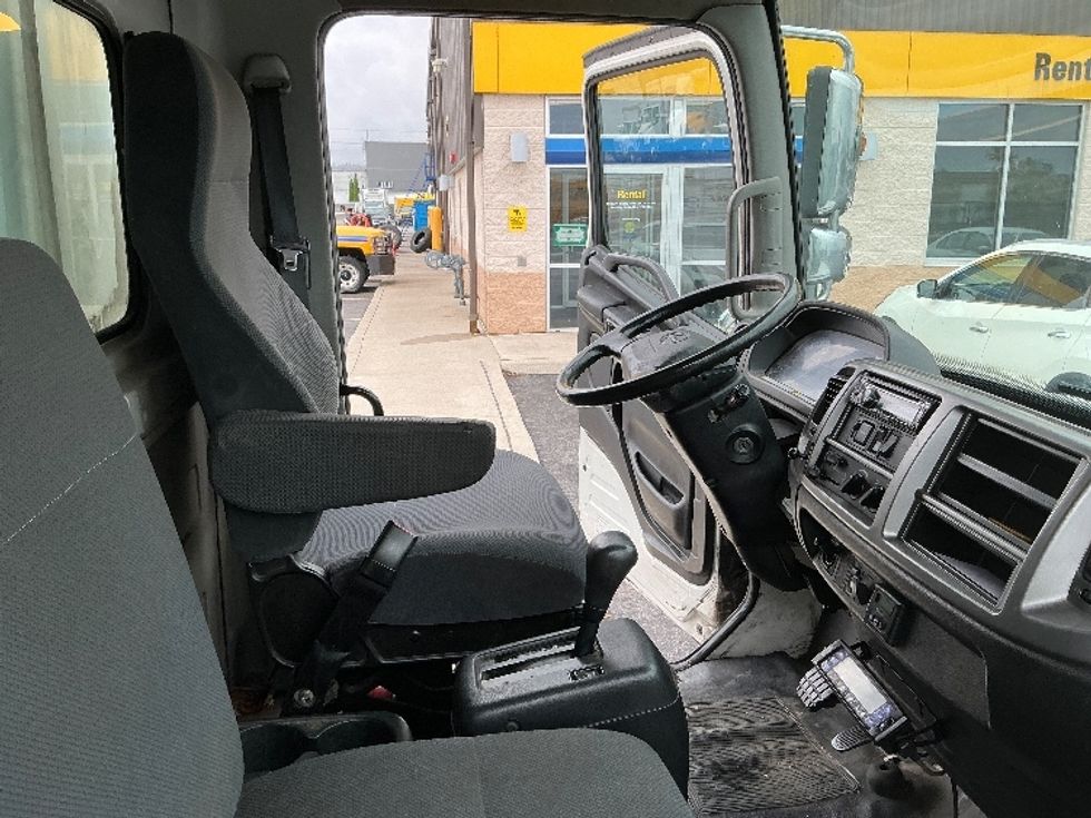 Refrigerated Truck-Light and Medium Duty Trucks-Hino-2018-258LP-Stoney Creek-ON-308,066\n\t\tkm-$ 67,250 - Image 22
