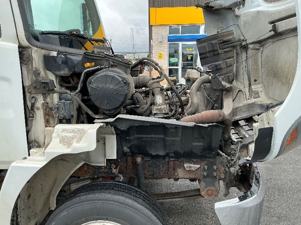 Refrigerated Truck-Light and Medium Duty Trucks-Hino-2018-258LP-Stoney Creek-ON-308,066\n\t\tkm-$ 67,250 - Image 23
