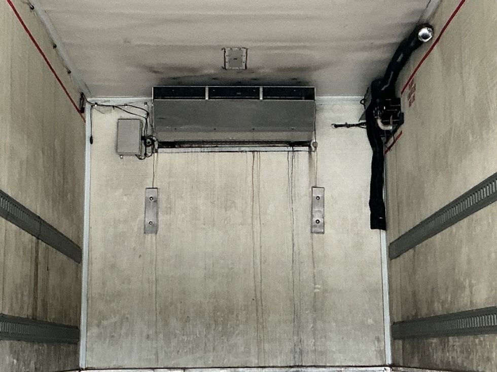 Refrigerated Truck-Light and Medium Duty Trucks-Hino-2018-258LP-Stoney Creek-ON-308,066\n\t\tkm-$ 67,250 - Image 25