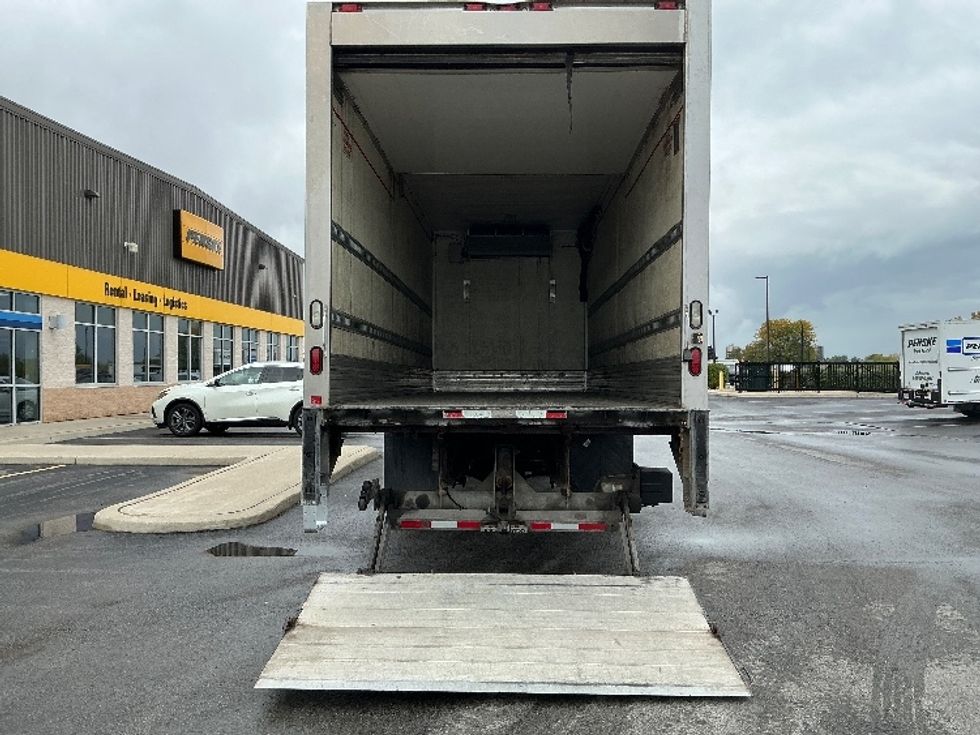 Refrigerated Truck-Light and Medium Duty Trucks-Hino-2018-258LP-Stoney Creek-ON-308,066\n\t\tkm-$ 67,250 - Image 9