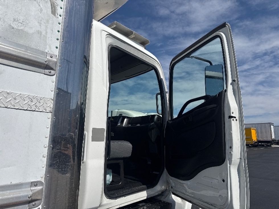 Refrigerated Truck-Light and Medium Duty Trucks-Hino-2018-268-Aurora-CO-130,834\n\t\tmiles-$ 55,250 - Image 20