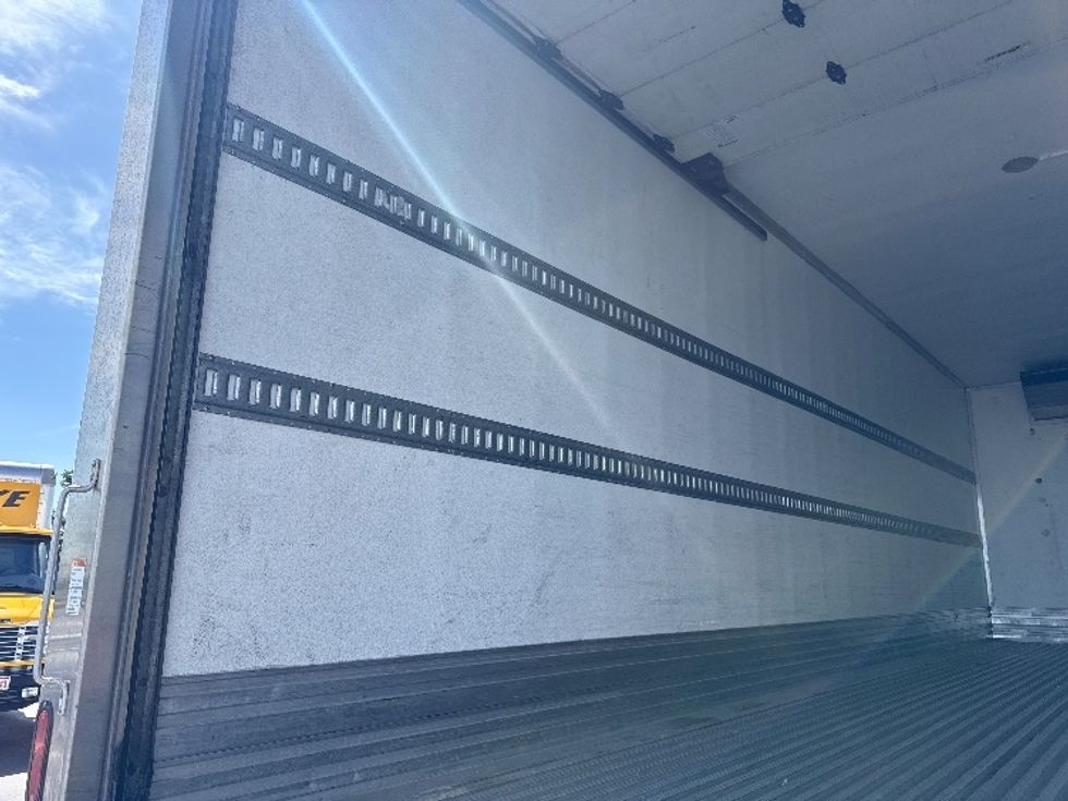 Refrigerated Truck-Light and Medium Duty Trucks-Hino-2018-268-Aurora-CO-191,275\n\t\tmiles-$ 51,000 - Image 11
