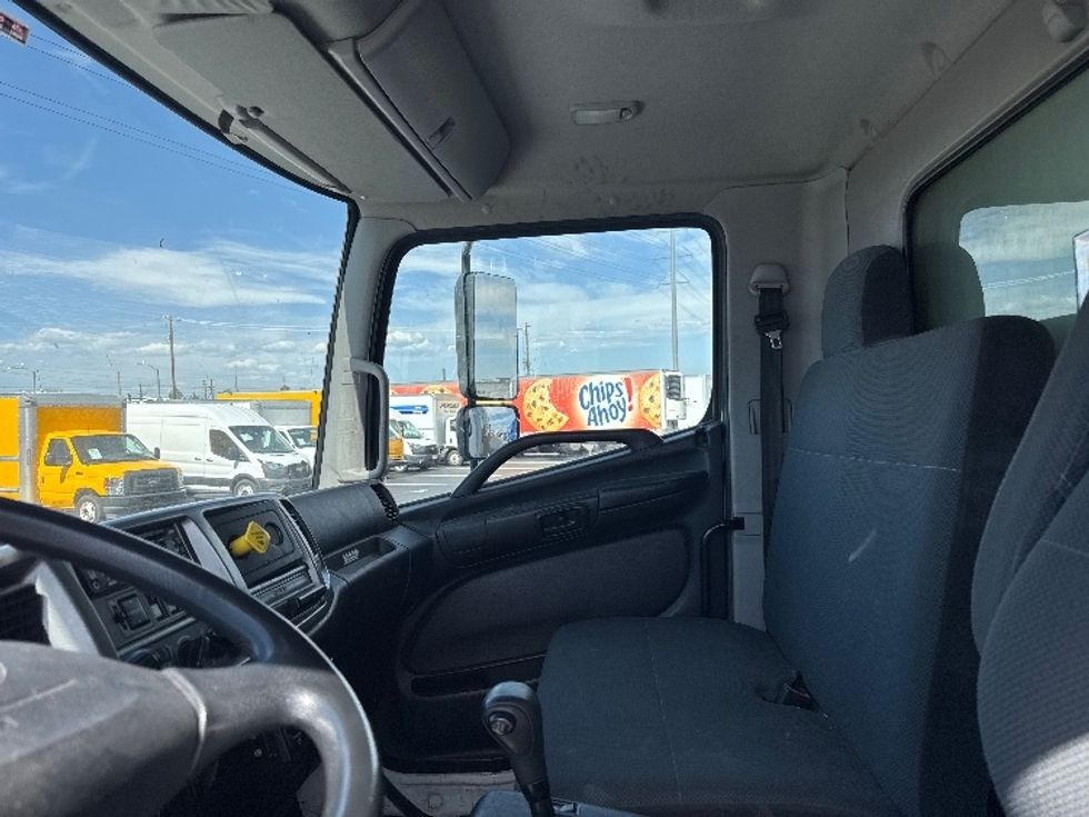 Refrigerated Truck-Light and Medium Duty Trucks-Hino-2018-268-Aurora-CO-191,275\n\t\tmiles-$ 51,000 - Image 19