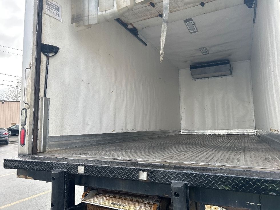 Refrigerated Truck-Light and Medium Duty Trucks-Hino-2018-268-Braintree-MA-206,837\n\t\tmiles-$ 24,250 - Image 10