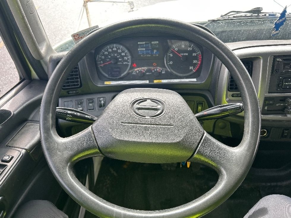 Refrigerated Truck-Light and Medium Duty Trucks-Hino-2018-268-Braintree-MA-206,837\n\t\tmiles-$ 24,250 - Image 17